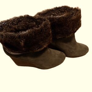 Lucky Brand Green Suede Wedge Ankle Boots